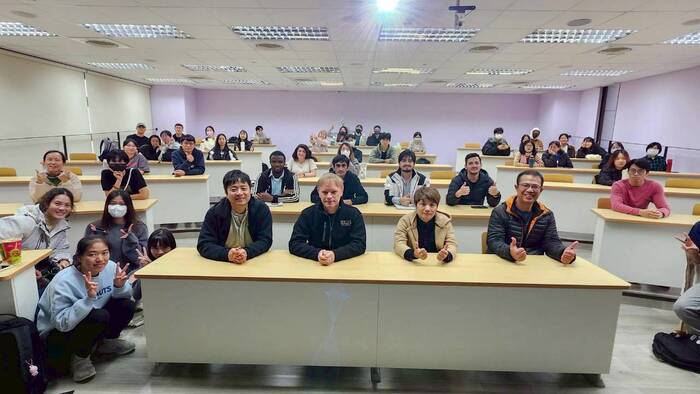 身為台灣人是一種國籍，還是一種心態 114年11月圖片