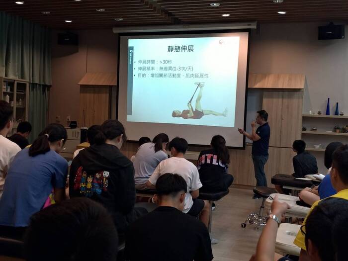 108學年度 滾筒放鬆基本概念與實作圖片