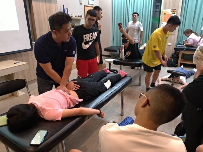 108學年度 滾筒放鬆基本概念與實作圖片