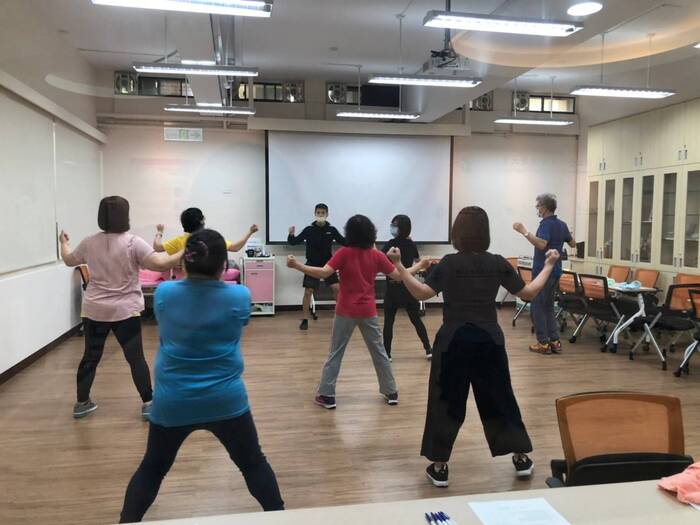 108學年度 高齡運動保健與預防體驗課程 (一)圖片