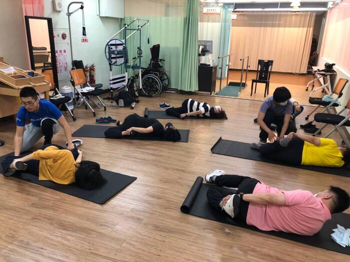 108學年度 高齡運動保健與預防體驗課程 (一)圖片