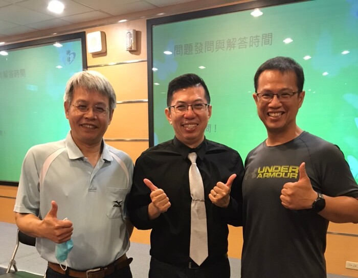 109學年度 何仁崴律師專題演講與實習期中座談會圖片