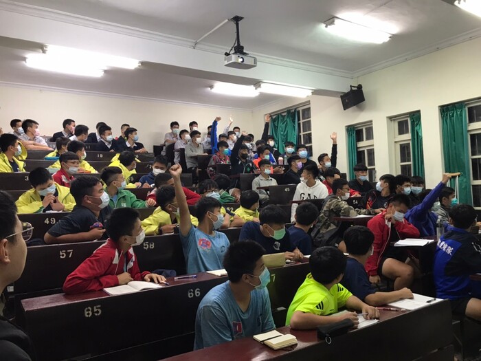 109學年度 運動營養講座圖片